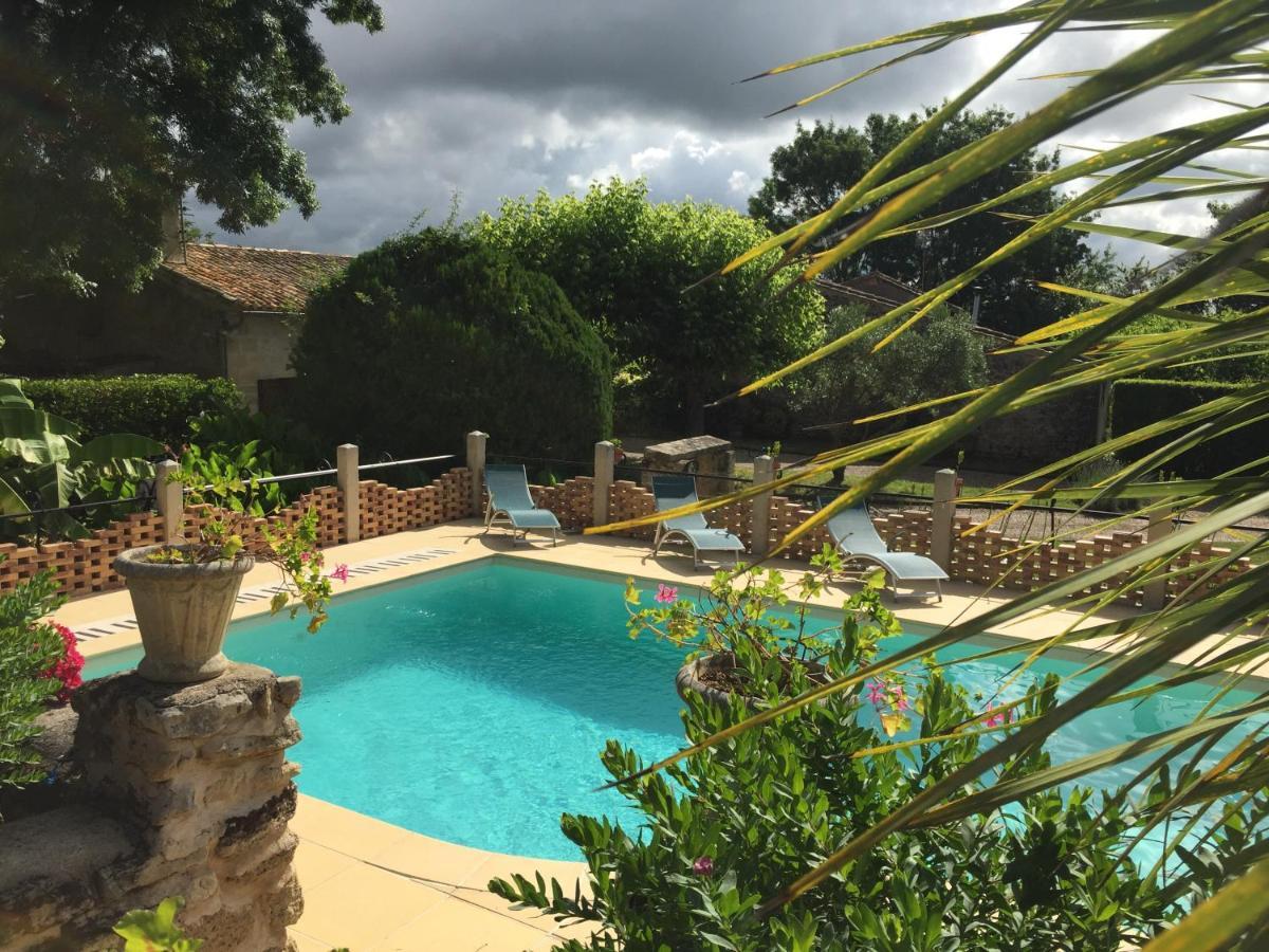 Maison Calme Au Coeur Des Vignes Sainte-Colombe  ภายนอก รูปภาพ